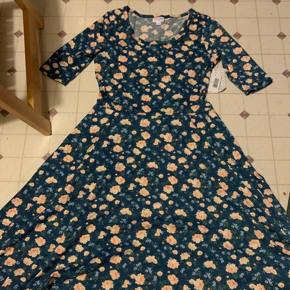 BNWT Floral Nicole